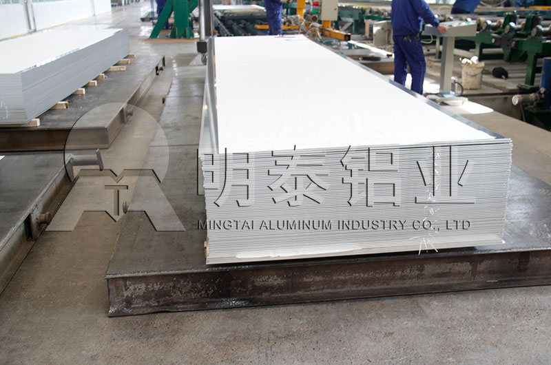 電池軟連接用熱軋1060鋁薄板價格 電池軟連接用熱軋1060鋁薄板價格