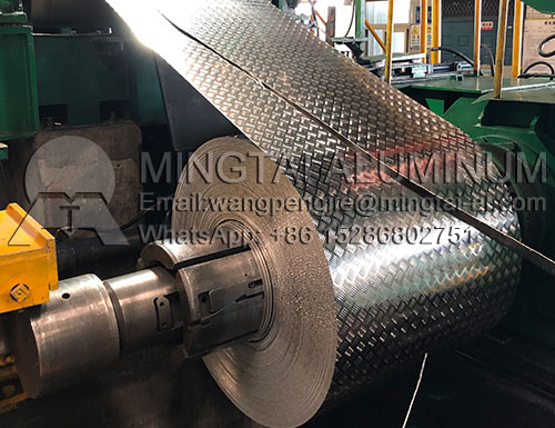 5052花紋鋁板性能優(yōu)良 5052花紋鋁板性能優(yōu)良